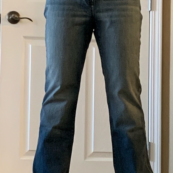 NWOT Loft curvy fit Excellent condition - Picture 2 of 7